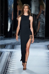 �������� �����: ���� ������ � ������������� ������ Versus x Anthony Vaccarello