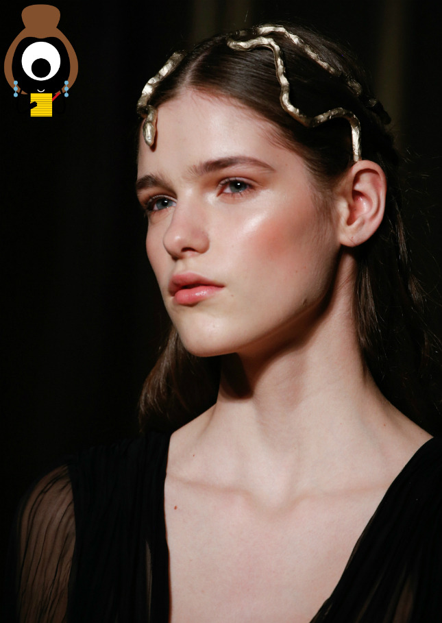 #SuzyCouture: Valentino Resurrects Fortuny's Magic